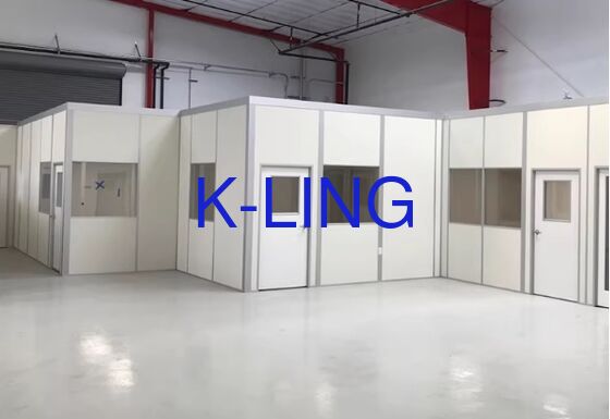 ระบบคลีนรูมโมดูลาร์ความหนา 50 มม. พร้อมพื้นอีพ็อกซี่และระดับความสะอาด ISO 5 สำหรับการผลิตอุปกรณ์เกี่ยวกับแสง